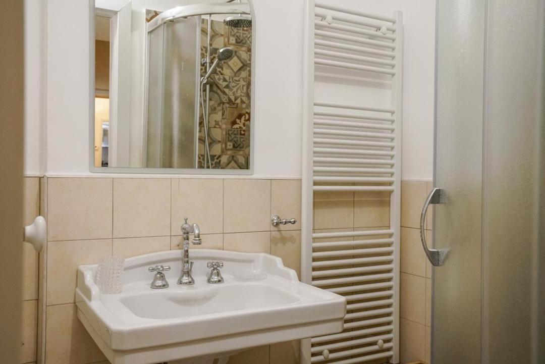 B&B I Sei Volti Lecce Exterior photo